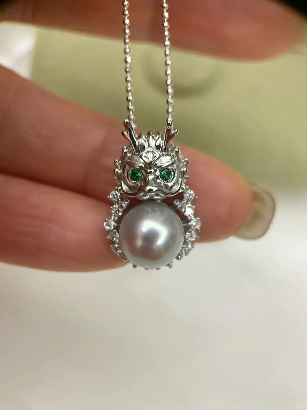Ethnic Style Carve Q-version Silver Color Dragon Baby Imitation Pearl Necklace UNISEX Cute High-end Banquet Jewelry Necklace
Ethnic Style Carve Q-version Silver Color Dragon Baby Imitation Pearl Necklace UNISEX Cute High-end Banquet Jewelry Necklace