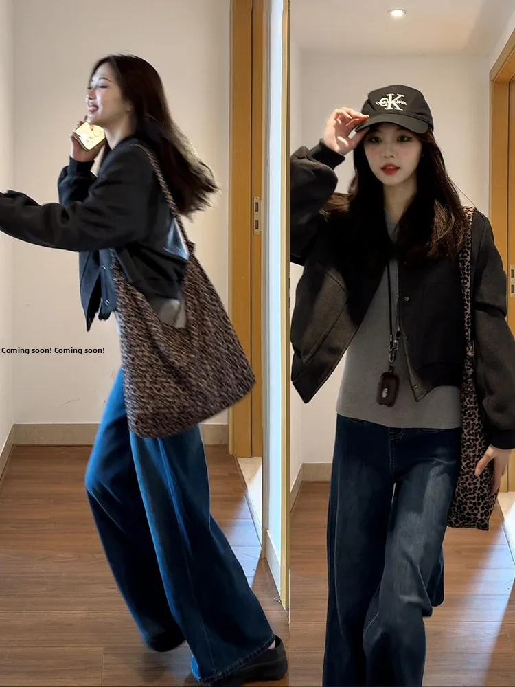Loose Wide Leg Jeans Women's High Waist Bell Bottom Blue Denim Pants Autumn Fashion plus Size Trousers Comfortable Slim Fit
Loose Wide Leg Jeans Women's High Waist Bell Bottom Blue Denim Pants Autumn Fashion plus Size Trousers Comfortable Slim Fit