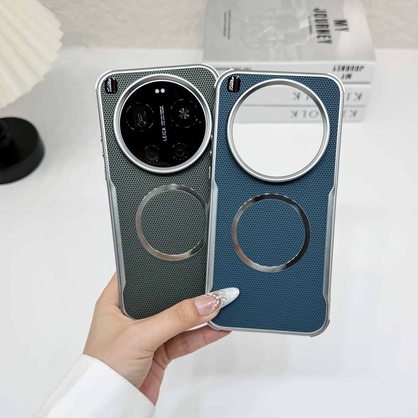 Fashion Case For Xiaomi 17 Ultra Shell Bumper Luxury Business Hard Magnetic Wireless Charging Phone Protect Cover For Mi 17Ultra
Fashion Case For Xiaomi 17 Ultra Shell Bumper Luxury Business Hard Magnetic Wireless Charging Phone Protect Cover For Mi 17Ultra