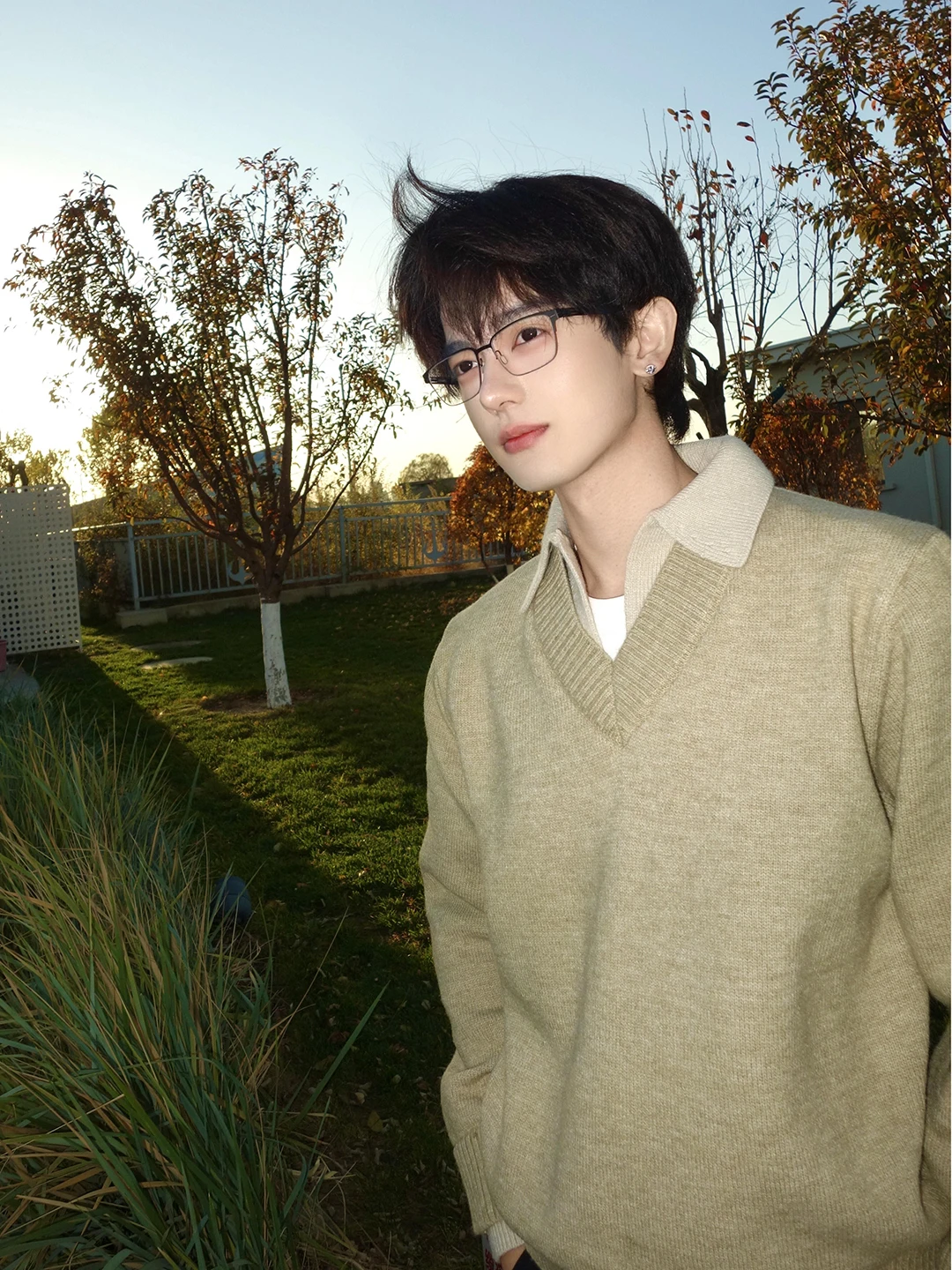 Chestnut V-neck Knitted Sweater Men's Base Layer Shirt Autumn Winter Lazy High-grade Shirt Loose Fit Comfortable Soft
Chestnut V-neck Knitted Sweater Men's Base Layer Shirt Autumn Winter Lazy High-grade Shirt Loose Fit Comfortable Soft