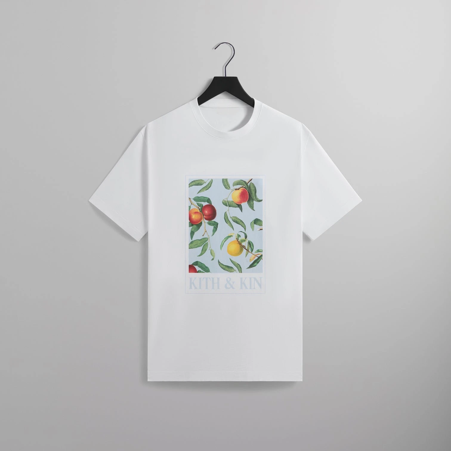 Trendy short sleeved with letter print summer round neck cotton KITH T-shirt casual loose and simple men women Top tee
Trendy short sleeved with letter print summer round neck cotton KITH T-shirt casual loose and simple men women Top tee