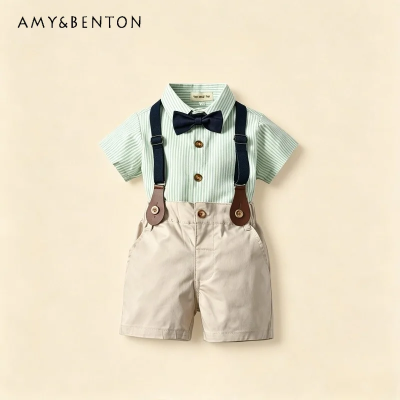Boys 3-Piece Formal Suspender Suit Kids Striped Short Sleeve Shirt and Khaki Shorts with Bow Tie for Weddings Birthdays Clothes
Boys 3-Piece Formal Suspender Suit Kids Striped Short Sleeve Shirt and Khaki Shorts with Bow Tie for Weddings Birthdays Clothes
