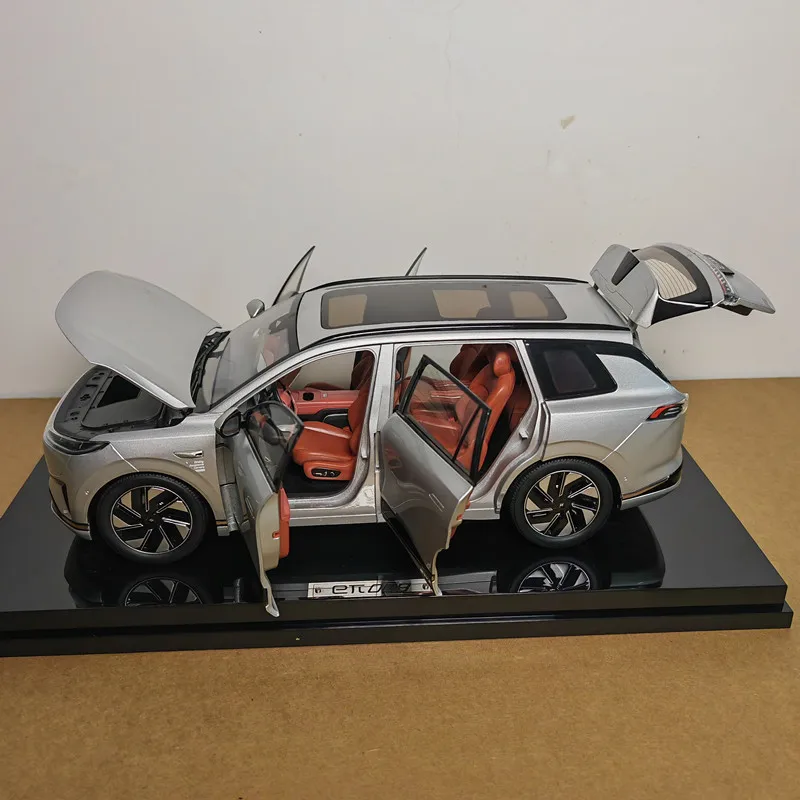 New Dongfeng Eπ008 1:18 Alloy Diecast New Energy Suv Car Model Simulation Desktop Ornament Collectible Birthday Gift
New Dongfeng Eπ008 1:18 Alloy Diecast New Energy Suv Car Model Simulation Desktop Ornament Collectible Birthday Gift