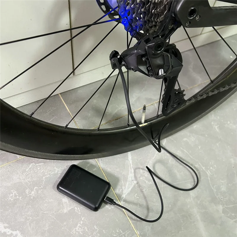 A79E-для Shimano Di2 12S Зарядное устройство EW-EC300 105 7170 8150 8170 9250 9270 12скоростной зарядный кабель типа C
A79E-для Shimano Di2 12S Зарядное устройство EW-EC300 105 7170 8150 8170 9250 9270 12скоростной зарядный кабель типа C