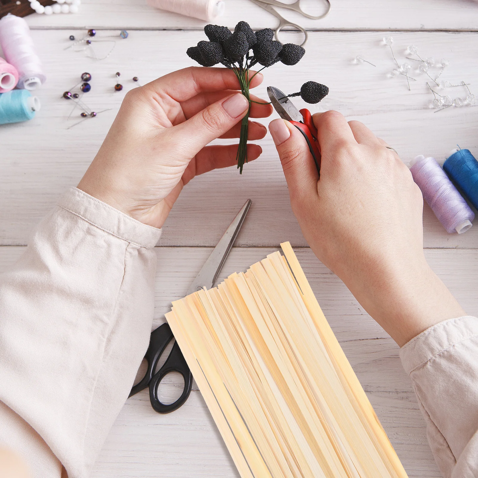 50 PCS DIY Fans for Crafts Handmade Bamboo Weaving Strips Wood Sticks Thin
50 PCS DIY Fans for Crafts Handmade Bamboo Weaving Strips Wood Sticks Thin