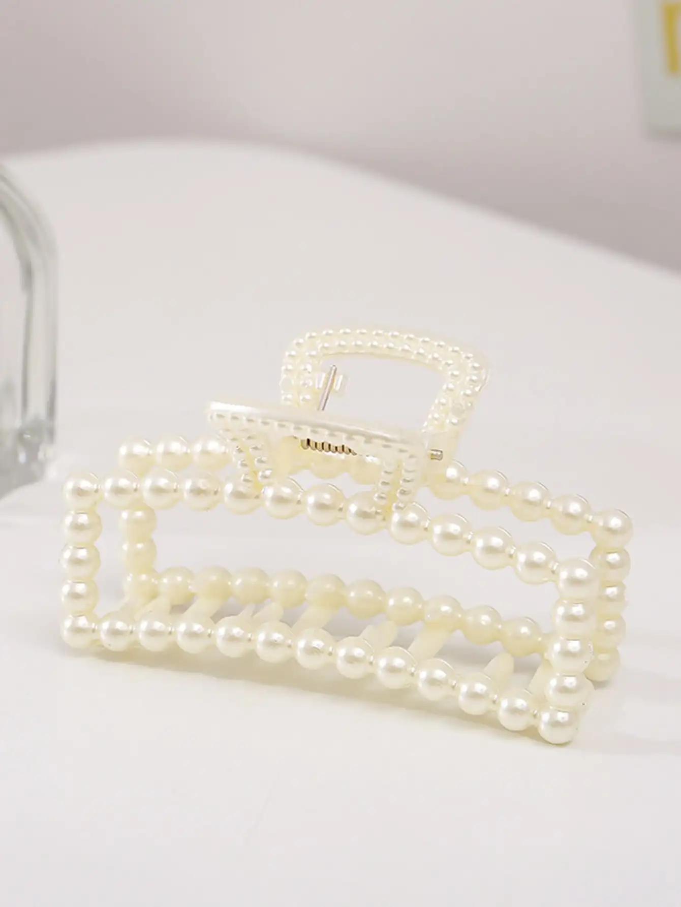 Faux Pearl Decor Hair Claw Elegant Claw Clips Hair Clips Hair Jaw Clip Hair Clamps Hair Clutch Hair Catcher Clip, School Stuff, College Fall Winter Hair Accessories For Women For Vacation Outfits Woman Summer Outfits
Faux Pearl Decor Hair Claw Elegant Claw Clips Hair Clips Hair Jaw Clip Hair Clamps Hair Clutch Hair Catcher Clip, School Stuff, College Fall Winter Hair Accessories For Women For Vacation Outfits Woman Summer Outfits