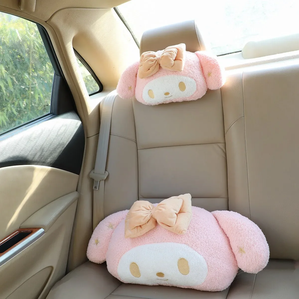 Sanrio Melody Cinnamon Dog Car Cartoon Plush Neck Pillow Lumbar Support Kawaii Kulomi Car Interior Decoration Ornaments
Sanrio Melody Cinnamon Dog Car Cartoon Plush Neck Pillow Lumbar Support Kawaii Kulomi Car Interior Decoration Ornaments