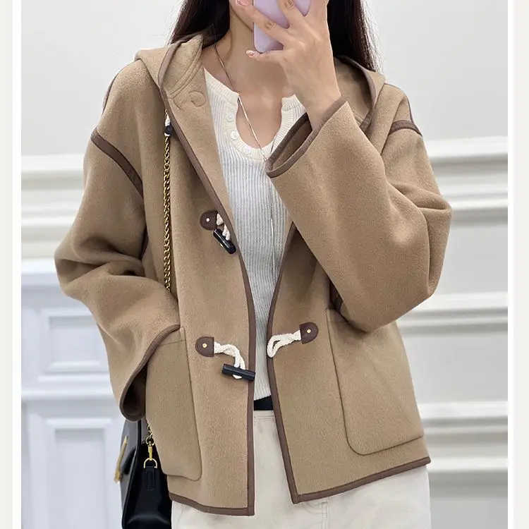 Double Sided Cashmere Sweater Women's Hooded Cowhide Button Short Loose Cashmere Wool Top Woolen Jacket
Double Sided Cashmere Sweater Women's Hooded Cowhide Button Short Loose Cashmere Wool Top Woolen Jacket
