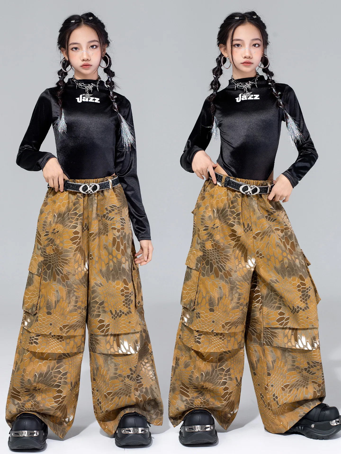 2026 Children Ballroom Hip Hop Dance Costumes For Girls Crop Top Loose Pants Kpop Outfits Jazz Dance Stage Rave Clothes DQS21723
2026 Children Ballroom Hip Hop Dance Costumes For Girls Crop Top Loose Pants Kpop Outfits Jazz Dance Stage Rave Clothes DQS21723
