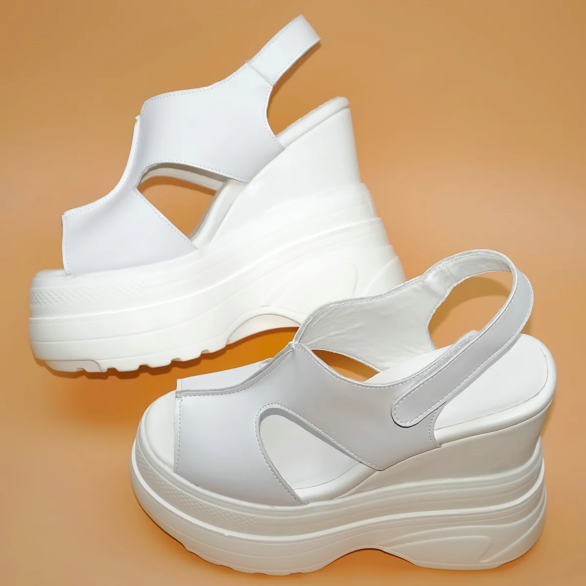 Summer Large Size 46 Chunky Sneakers Women Big Size 47 Genuine Leather Wedges High Heel Gladiator Sandals Platform Pumps Shoes
Summer Large Size 46 Chunky Sneakers Women Big Size 47 Genuine Leather Wedges High Heel Gladiator Sandals Platform Pumps Shoes