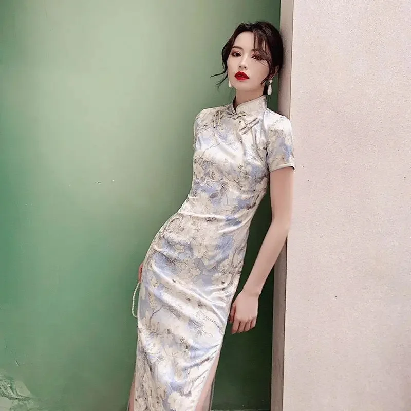 French Cheongsam Slim Fit New Style Temperament Retro Chinese Style Long Style Slimming Improved Version Young Girl Dress
French Cheongsam Slim Fit New Style Temperament Retro Chinese Style Long Style Slimming Improved Version Young Girl Dress