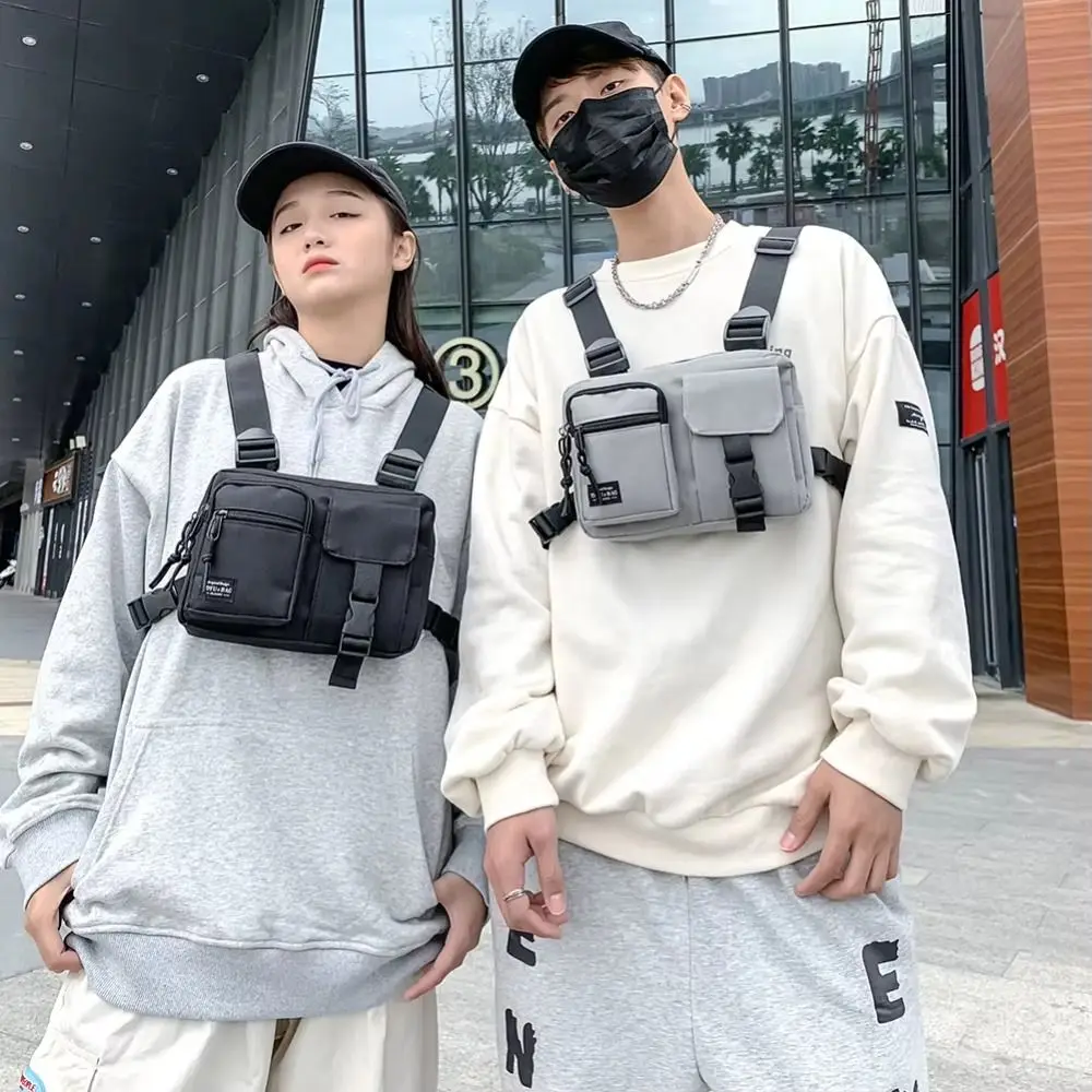 Zipper Double Shoulder Chest Bag Large Capacity Adjustable Strap Men' S Vest Bag Hip Hop Waistcoat Bag Message Crossbody Pouch
Zipper Double Shoulder Chest Bag Large Capacity Adjustable Strap Men' S Vest Bag Hip Hop Waistcoat Bag Message Crossbody Pouch