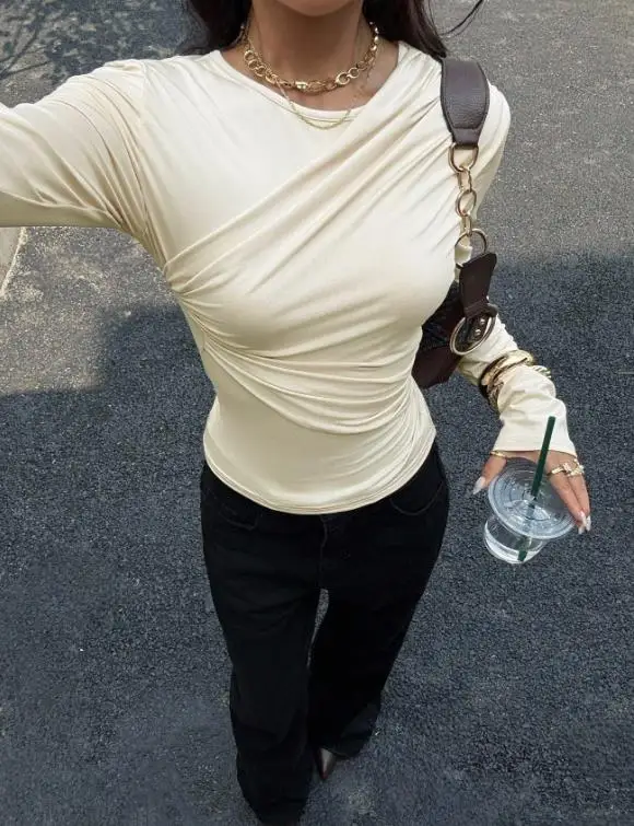 Top Women 2026 Spring Autumn New Solid Color Irregular Cross Fold Design Round Neck Long Sleeved Slim Versatile Casual Shirt Top
Top Women 2026 Spring Autumn New Solid Color Irregular Cross Fold Design Round Neck Long Sleeved Slim Versatile Casual Shirt Top
