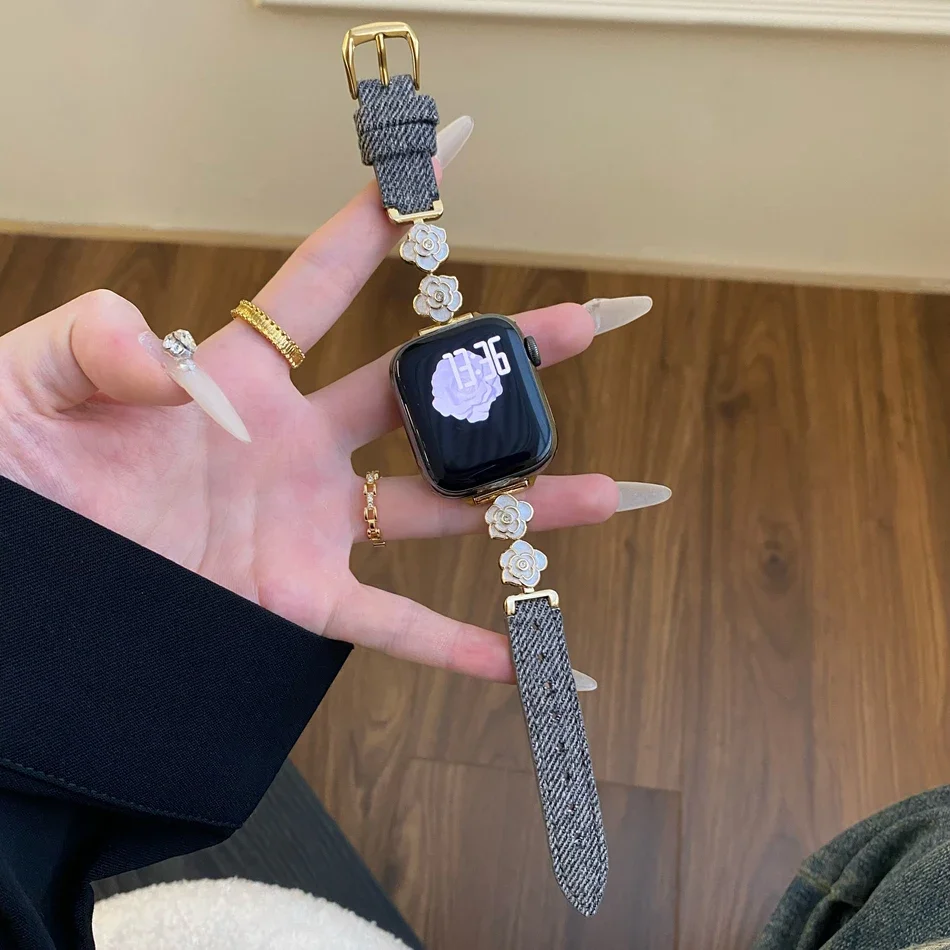 Элегантный ремешок с камелией для Apple IWatch Series 10, 9, 8, 7, 6, 5, 4 SE Ultra, ремешок для часов 38/40/41/42/44/45/46/49 мм, женские джинсовые браслеты
Элегантный ремешок с камелией для Apple IWatch Series 10, 9, 8, 7, 6, 5, 4 SE Ultra, ремешок для часов 38/40/41/42/44/45/46/49 мм, женские джинсовые браслеты