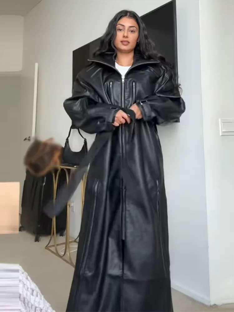 Женская длинная куртка из глянцевой кожи в стиле ретро, винтажная, с отложным воротником, длинными рукавами, на молнии, с асимметричным разрезом и шнуровкой, модель 2026 года, в стиле Highstreet
Женская длинная куртка из глянцевой кожи в стиле ретро, винтажная, с отложным воротником, длинными рукавами, на молнии, с асимметричным разрезом и шнуровкой, модель 2026 года, в стиле Highstreet