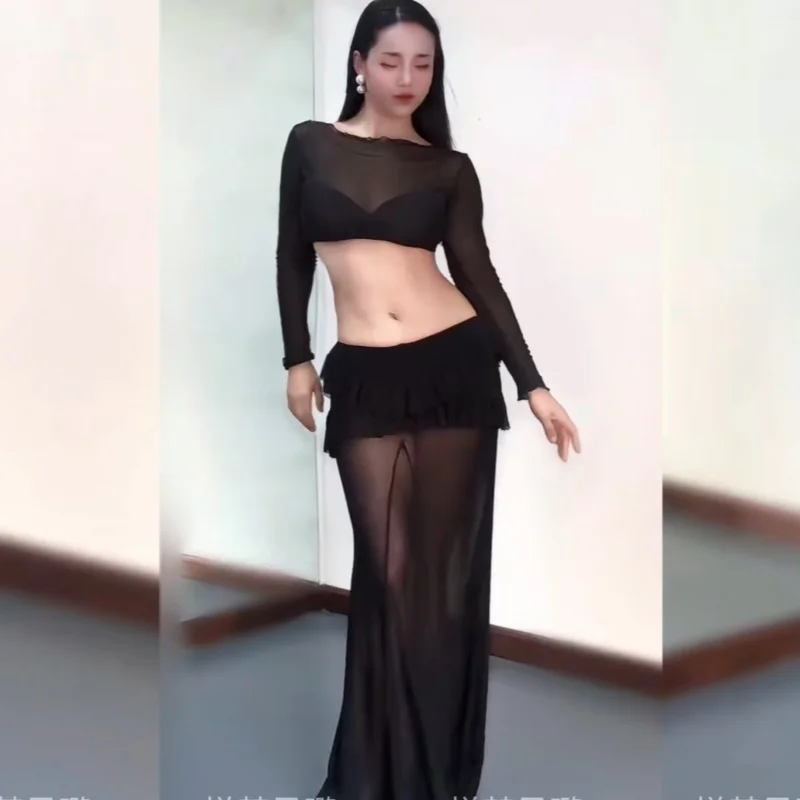 Belly Dance Performance Costume Black Sexy Temperament Practice Clothes for Adult Female Comfortable Breathable Mesh Set
Belly Dance Performance Costume Black Sexy Temperament Practice Clothes for Adult Female Comfortable Breathable Mesh Set