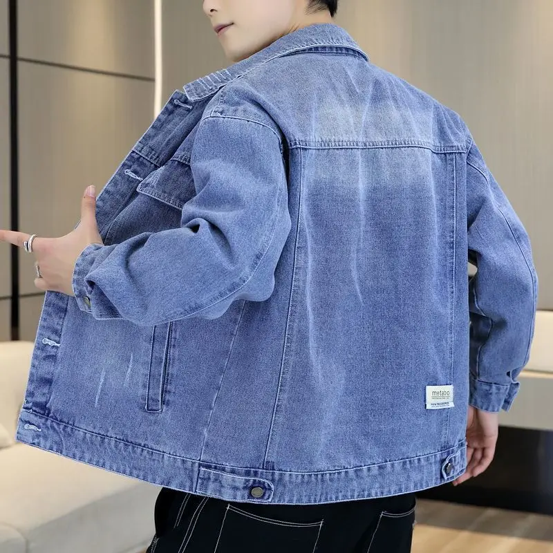 Denim Jackets Man Blue Button Wide Shoulders Jeans Coat for Men Autumn Aesthetic Washed Y2k Casual Size L Vintage Lxury Branded
Denim Jackets Man Blue Button Wide Shoulders Jeans Coat for Men Autumn Aesthetic Washed Y2k Casual Size L Vintage Lxury Branded