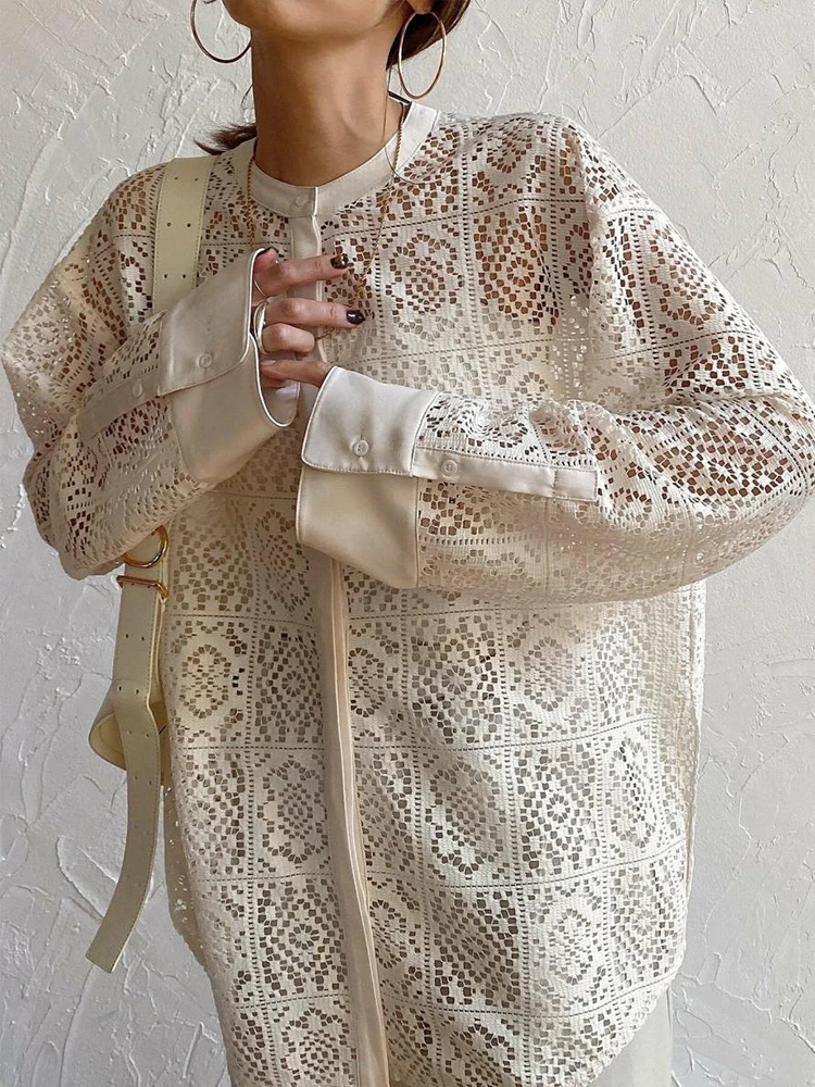 New Solid Color Single Breasted Casual Blouse Autumn New Women's Commuting Clothing Fashion Lace Hollow Out Long Sleeve Shirts 
New Solid Color Single Breasted Casual Blouse Autumn New Women's Commuting Clothing Fashion Lace Hollow Out Long Sleeve Shirts