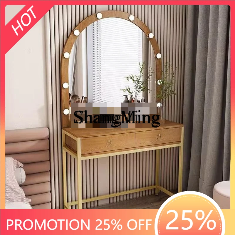 SM Internet celebrity studio makeup mirror makeup artist special beauty salon makeup table wedding shop
SM Internet celebrity studio makeup mirror makeup artist special beauty salon makeup table wedding shop