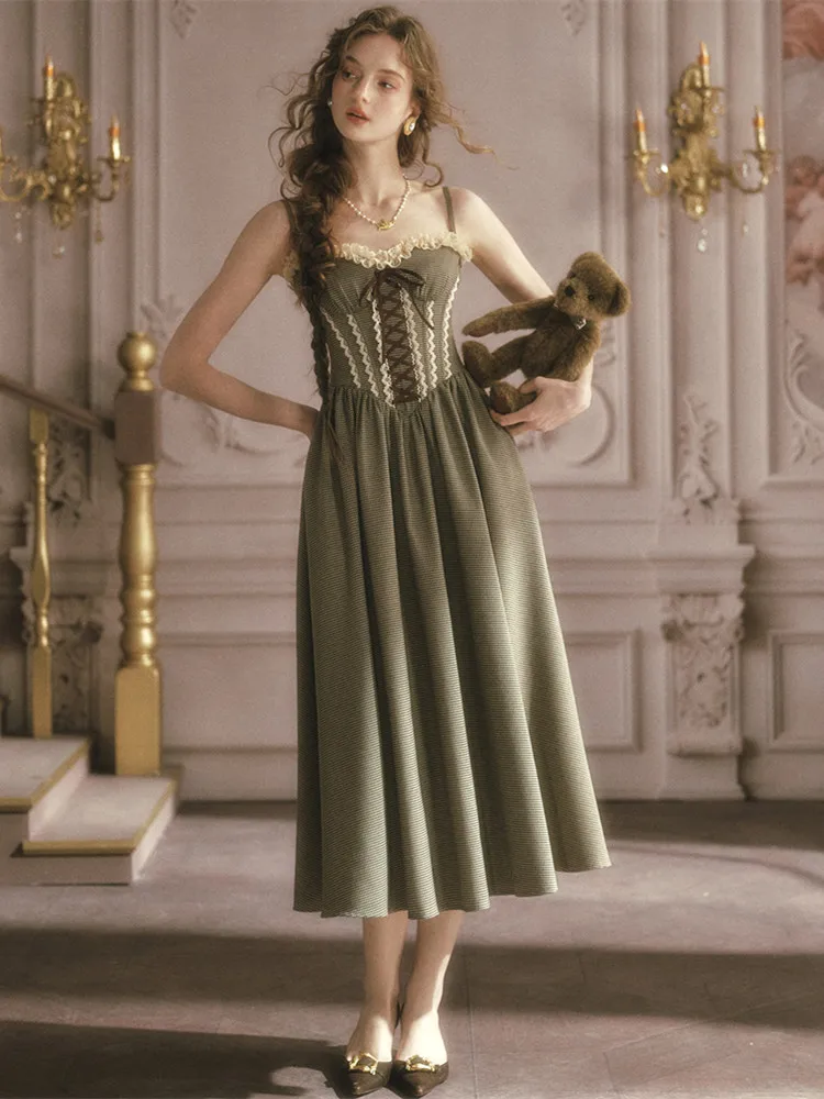 Винтажное элегантное приталенное длинное платье-комбинация без рукавов с узором «гусиная лапка» на бретельках, 78-101 см обхват груди, весна-осень
Винтажное элегантное приталенное длинное платье-комбинация без рукавов с узором «гусиная лапка» на бретельках, 78-101 см обхват груди, весна-осень