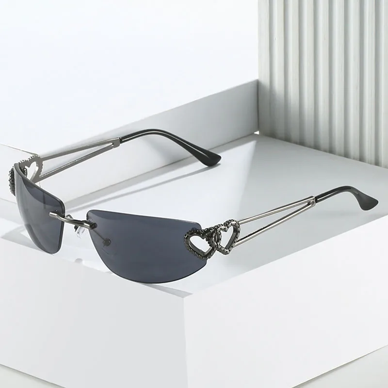 Small Frame Frameless Love Fashion Sunglasses High-End Personality Punk Sunglasses Hip-Hop Cutting Edge Metal Sunglasses Women
Small Frame Frameless Love Fashion Sunglasses High-End Personality Punk Sunglasses Hip-Hop Cutting Edge Metal Sunglasses Women