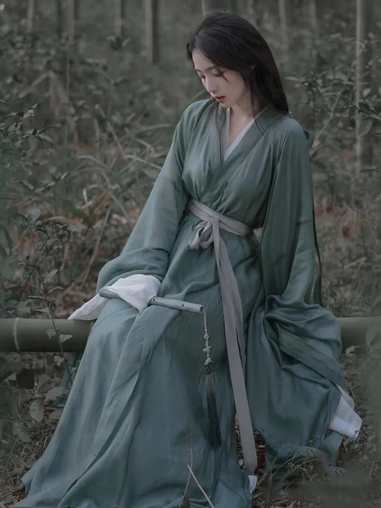 Chinese Retro Traditional Hanfu for Women Jin Dynasty Cross Collar Loose Princess Fairy Dresses Cosplay Costumes Full Sets
Chinese Retro Traditional Hanfu for Women Jin Dynasty Cross Collar Loose Princess Fairy Dresses Cosplay Costumes Full Sets