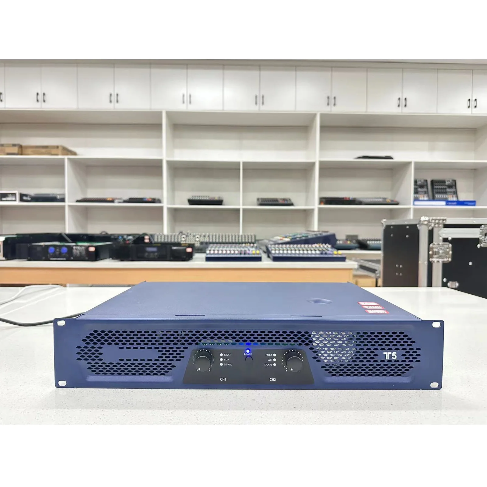 T3/T5//T7/T10 Professional 2CH 1000W Power Amplifier Case Audio Amplifier Kits for Multi-functional Room Crown
T3/T5//T7/T10 Professional 2CH 1000W Power Amplifier Case Audio Amplifier Kits for Multi-functional Room Crown