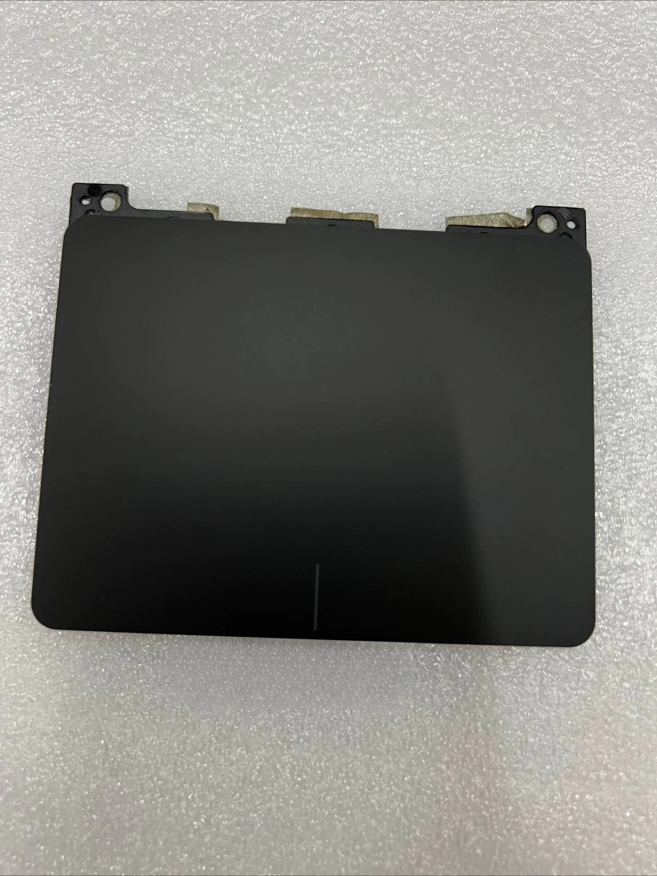 For Dell XPS 9560 9575 Brand - New Original Touchpad 03T2W4 TM - P3125 - 002
For Dell XPS 9560 9575 Brand - New Original Touchpad 03T2W4 TM - P3125 - 002
