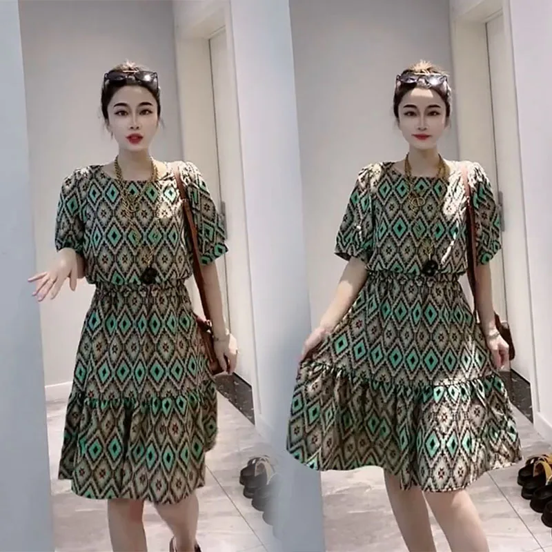 L-4XL Plus Size Dresses for Women 2023 Summer Short Sleeve Peacock Patterned Corset New in Dresses Casual Elegant Large Size
L-4XL Plus Size Dresses for Women 2023 Summer Short Sleeve Peacock Patterned Corset New in Dresses Casual Elegant Large Size