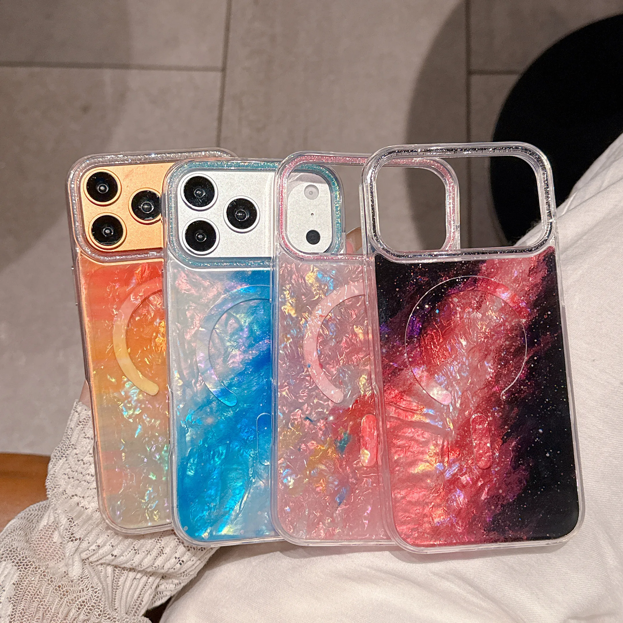 European style high-quality glitter magnetic suction suitable for Apple 12 13 14 15 16 17 Pro Max Plus anti drop protective case
European style high-quality glitter magnetic suction suitable for Apple 12 13 14 15 16 17 Pro Max Plus anti drop protective case