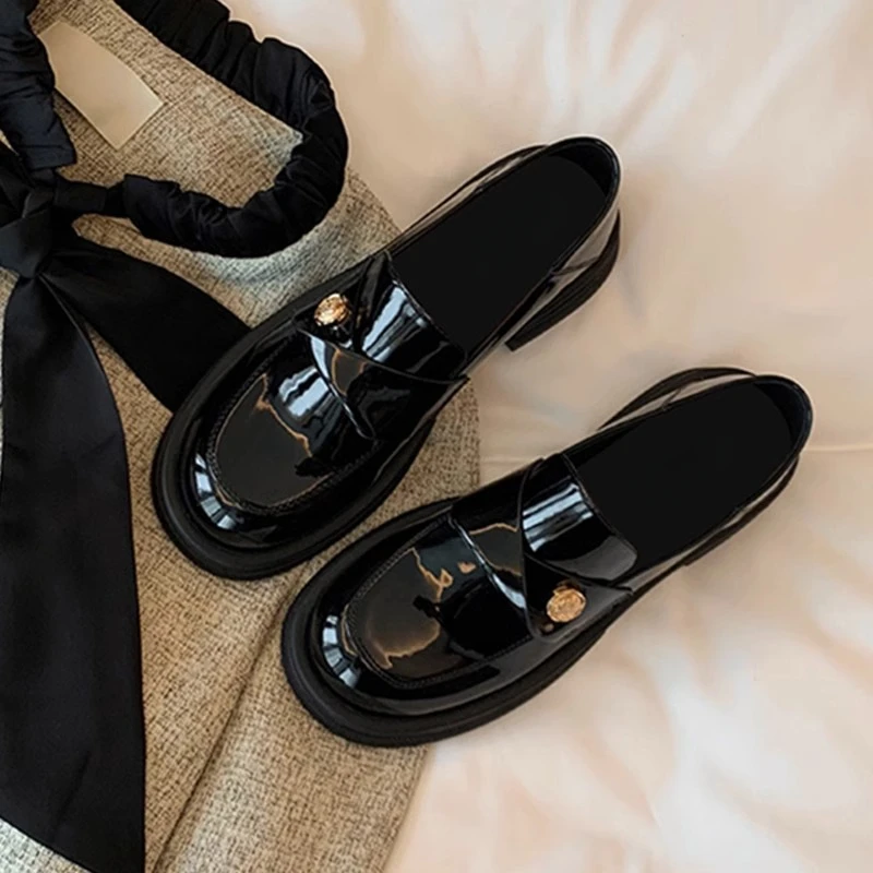 2025 Hot Sale New Soft Sole Thick Sole Lazy Loafers Women Spring and Autumn New British Style Small Leather Shoes Single Shoes
2025 Hot Sale New Soft Sole Thick Sole Lazy Loafers Women Spring and Autumn New British Style Small Leather Shoes Single Shoes