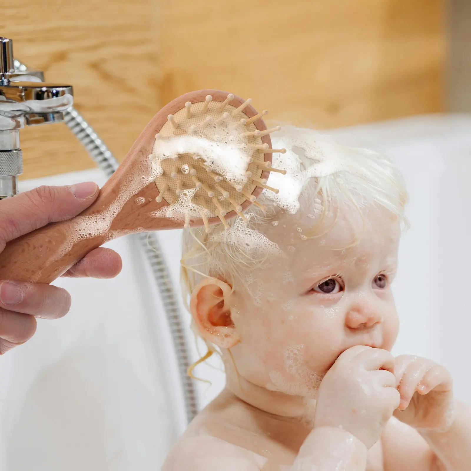 2Pcs Baby Scalp Brush Natural Wool Bristles Sturdy Wood Handle for Newborn Hair Washing Deep Cleaning Bathing Scrubber Compact
2Pcs Baby Scalp Brush Natural Wool Bristles Sturdy Wood Handle for Newborn Hair Washing Deep Cleaning Bathing Scrubber Compact