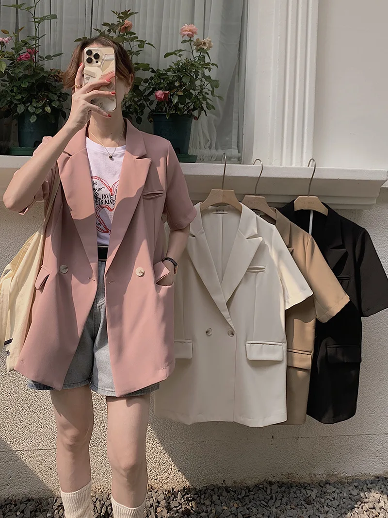Korean New Women Suit Coat Short Sleeve Single Button Notched Collar Female Blazer Jackets Summer Casual Loose Ladies Outerwear
Korean New Women Suit Coat Short Sleeve Single Button Notched Collar Female Blazer Jackets Summer Casual Loose Ladies Outerwear