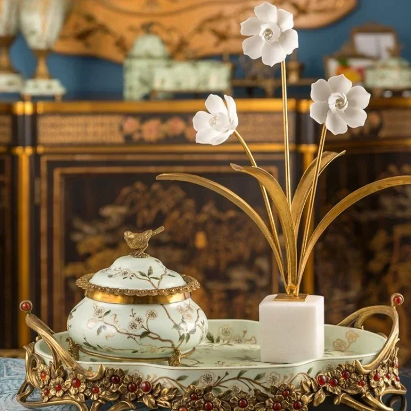 Hot sales Home Luxury Heavy Industry Tray Light Green Painted Flower and Bird Copper with Ceramic Desktop Retro Tea Plate
Hot sales Home Luxury Heavy Industry Tray Light Green Painted Flower and Bird Copper with Ceramic Desktop Retro Tea Plate