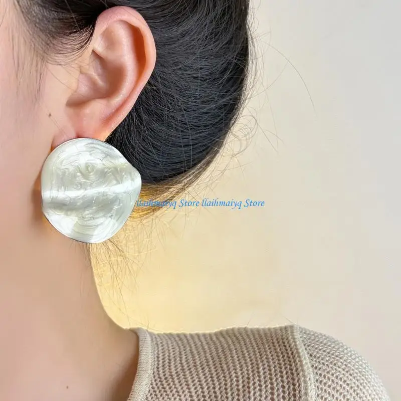 573B Stylish Contemporary Round Earrings Featuring Oil Painting Design
573B Stylish Contemporary Round Earrings Featuring Oil Painting Design