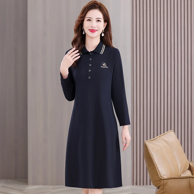 Embroidered long-sleeved dress solid color oversized mother straight skirt new spring lapel women's skirt
Embroidered long-sleeved dress solid color oversized mother straight skirt new spring lapel women's skirt