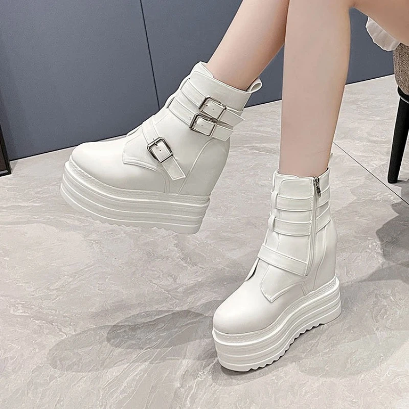 2025 модные короткие ботинки, непромокаемые ботинки на толстой платформе, женская обувь, увеличивающая рост, кожаные женские ботильоны с пряжкой и боковой молнией
2025 модные короткие ботинки, непромокаемые ботинки на толстой платформе, женская обувь, увеличивающая рост, кожаные женские ботильоны с пряжкой и боковой молнией