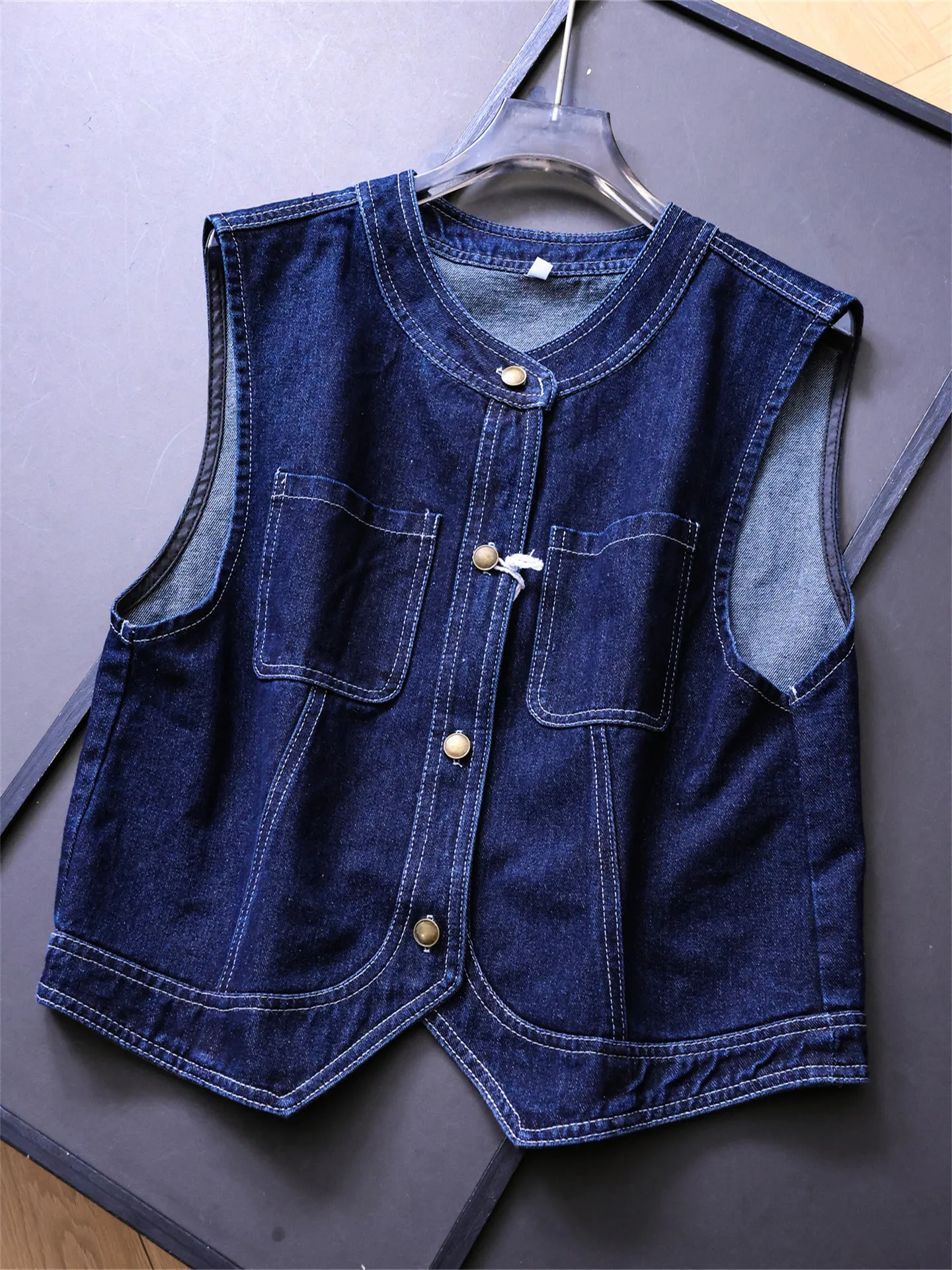 Loose Fit Denim Vest Women's Sleeveless Outerwear Autumn New Style Deep Blue Casual Versatile Cotton Blend round Neck Vest
Loose Fit Denim Vest Women's Sleeveless Outerwear Autumn New Style Deep Blue Casual Versatile Cotton Blend round Neck Vest