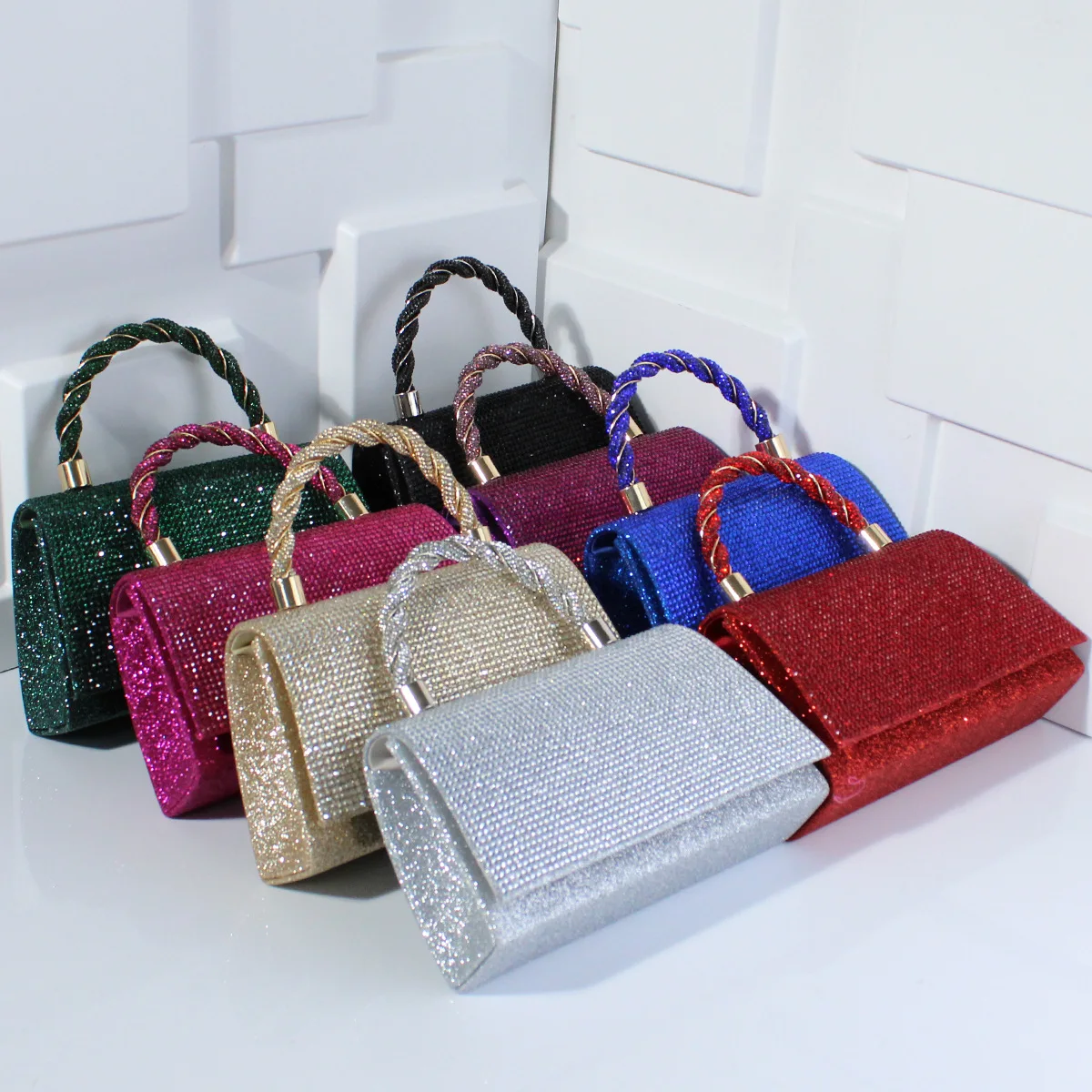 Luxury Style Sparkling Diamond Evening Bag Dress Bag Exquisite High-End Evening Bag Cross-Body Chain Women's Bag
Luxury Style Sparkling Diamond Evening Bag Dress Bag Exquisite High-End Evening Bag Cross-Body Chain Women's Bag