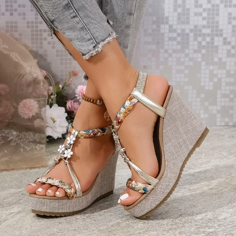 2025 Summer Women's Mixed Colors Platform Sandals Elastic Band String Bead Floral Wedge Heels Casual Dressy Beach Sandals
2025 Summer Women's Mixed Colors Platform Sandals Elastic Band String Bead Floral Wedge Heels Casual Dressy Beach Sandals