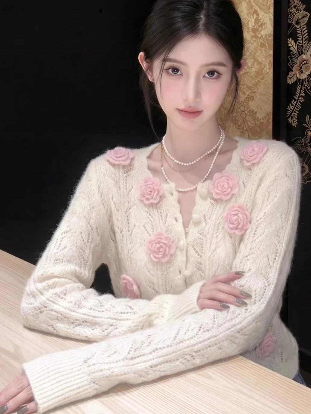 Spring French Sweet Gentle Style Three-dimensional Crocheted Knitted Cardigan Jacket Trendy Crew Neck Loose Slim Cardigan Women
Spring French Sweet Gentle Style Three-dimensional Crocheted Knitted Cardigan Jacket Trendy Crew Neck Loose Slim Cardigan Women