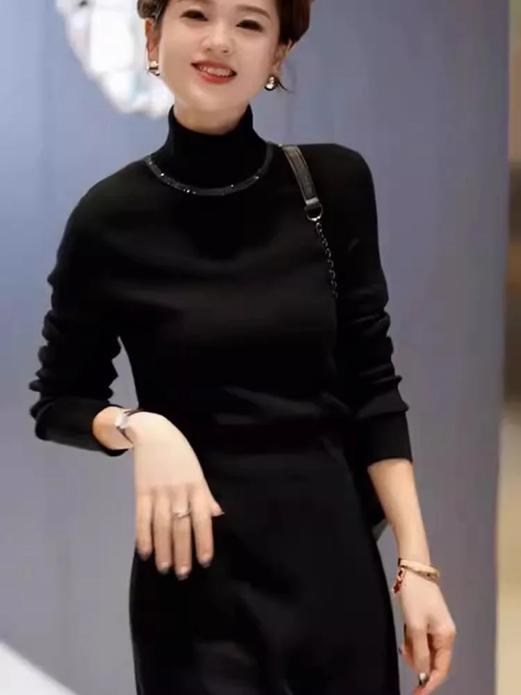 Warm Knitted Half High Collar Sweater Inner Wear Sparkling Diamond Design Comfortable Soft Black Knit Top for Younger Look
Warm Knitted Half High Collar Sweater Inner Wear Sparkling Diamond Design Comfortable Soft Black Knit Top for Younger Look