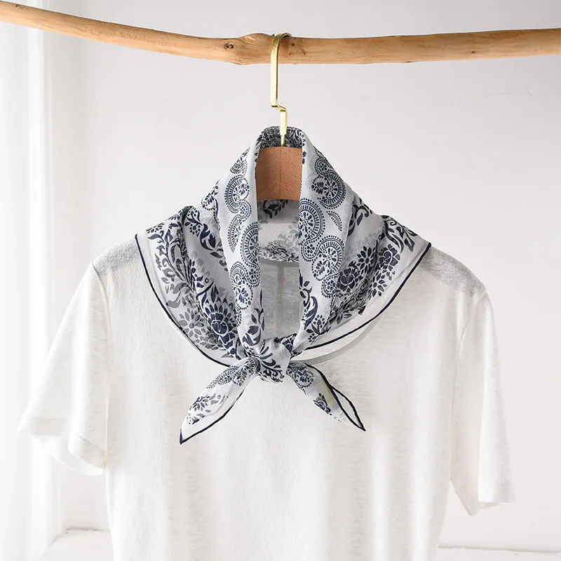 100% Silk Neck Scarves Woman Accesories Pure Silk Vintage Ethnic White Black Paisley Printed Square Scarf Elegant Womens Shawl
100% Silk Neck Scarves Woman Accesories Pure Silk Vintage Ethnic White Black Paisley Printed Square Scarf Elegant Womens Shawl