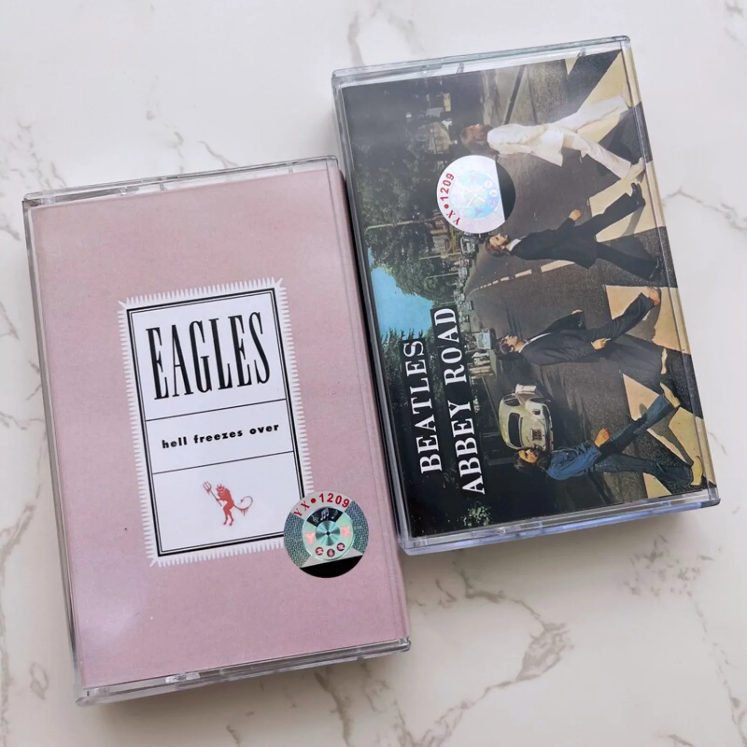 Eagles Hell Freezes Over & Beatles Abbey Road Classic Rock Audio Cassette Tape Retro Analog Sound Collectible for Fans Home Ar
Eagles Hell Freezes Over & Beatles Abbey Road Classic Rock Audio Cassette Tape Retro Analog Sound Collectible for Fans Home Ar