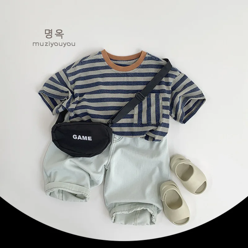 2025 Summer New Children Vintage Striped T Shirts Cotton Girls Short Sleeve Tops Baby Boys Pocket Casual Tee Kids Clothes
2025 Summer New Children Vintage Striped T Shirts Cotton Girls Short Sleeve Tops Baby Boys Pocket Casual Tee Kids Clothes
