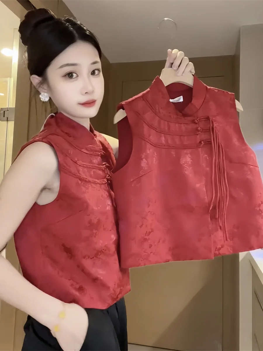 Elegant Chinese Style Sleeveless Shirt for Women Fashionable Patchwork Button up Top Beautiful Small Shirt Commute Style Poly...
Elegant Chinese Style Sleeveless Shirt for Women Fashionable Patchwork Button up Top Beautiful Small Shirt Commute Style Poly...