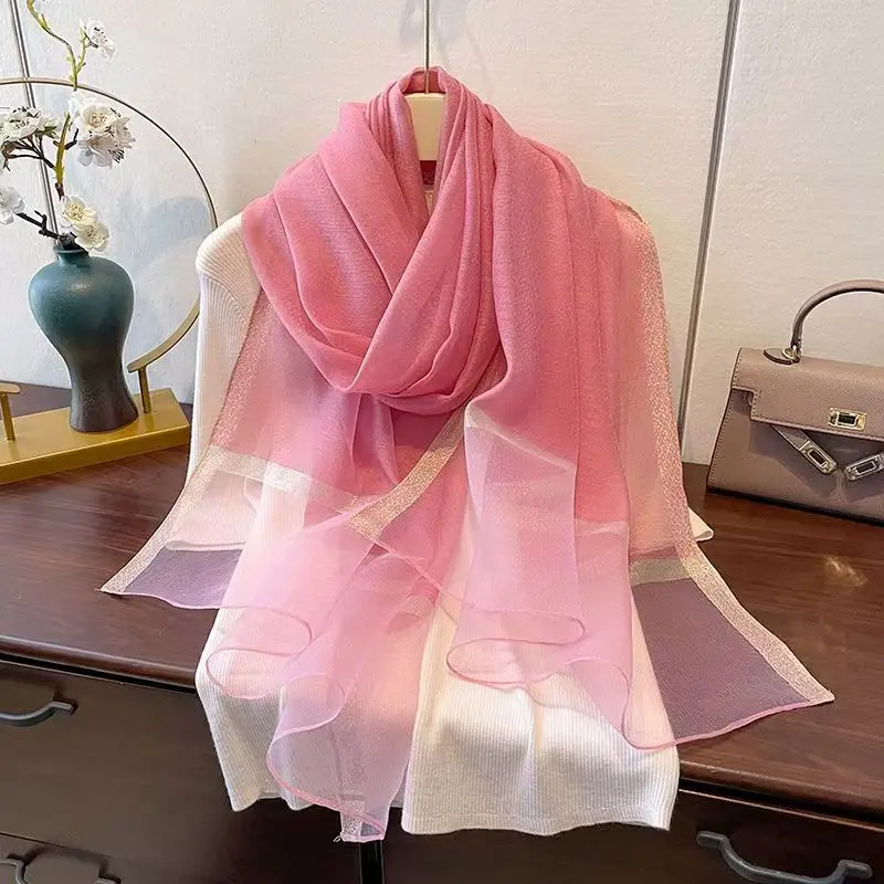 Женский весенне-летний новый однотонный шарф с имитацией шелка, морской праздничный солнцезащитный платок, сохраняющий тепло, декоративный тонкий шелковый шарф
Женский весенне-летний новый однотонный шарф с имитацией шелка, морской праздничный солнцезащитный платок, сохраняющий тепло, декоративный тонкий шелковый шарф