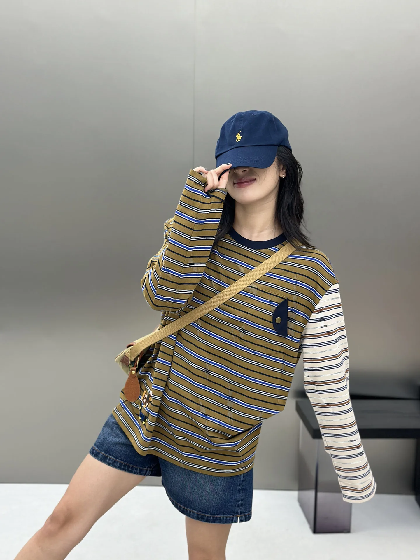 Ретро-футболка с вышивкой и полосками, женская модная блузка, осень 2025, хлопок, дышащая, с круглым вырезом, длинный рукав
Ретро-футболка с вышивкой и полосками, женская модная блузка, осень 2025, хлопок, дышащая, с круглым вырезом, длинный рукав