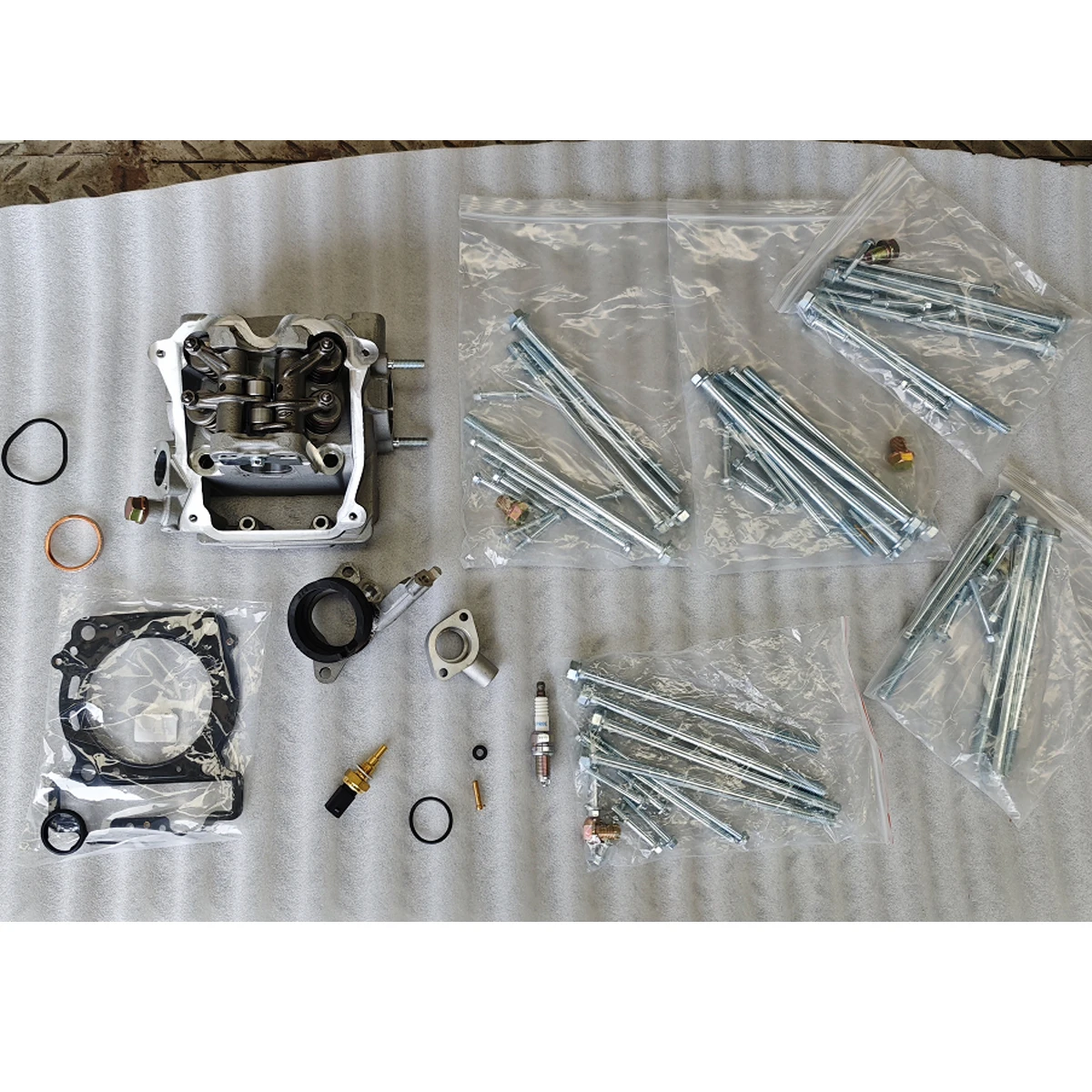 Cylinder Head Assy from 2017-2024 for CF500 Cforce 500 X5 CF500AU Quad ATV 0GR0-022000 0GR0-022000-30000
Cylinder Head Assy from 2017-2024 for CF500 Cforce 500 X5 CF500AU Quad ATV 0GR0-022000 0GR0-022000-30000