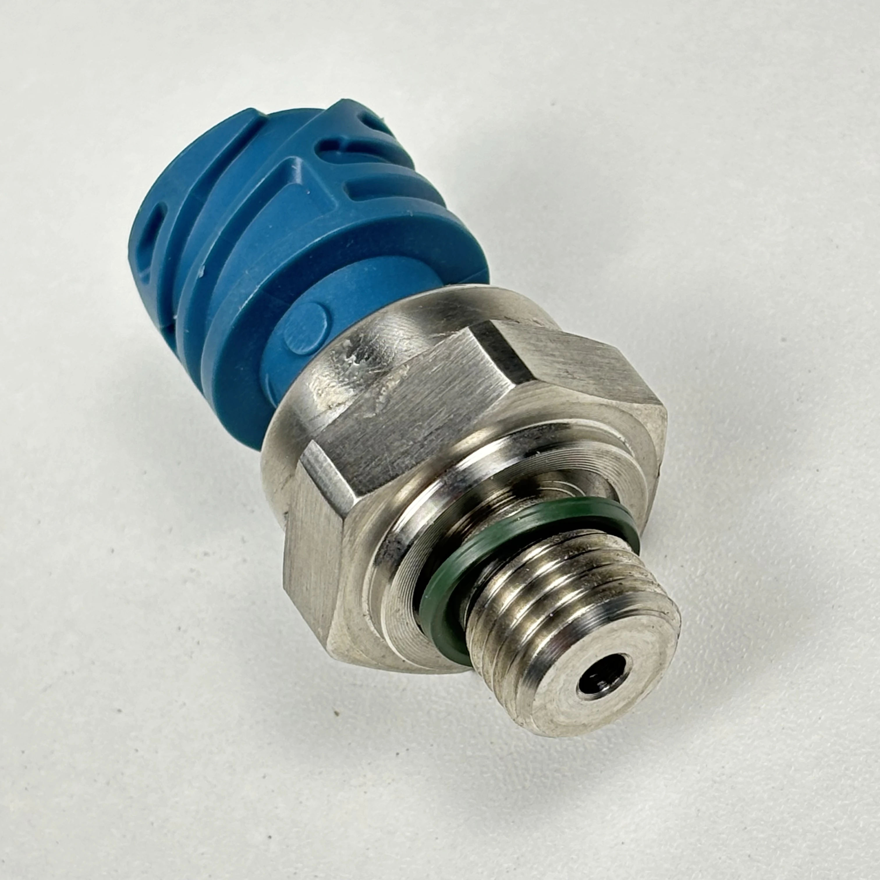 Pressure Sensor 1826277 1785702 2041676 2132521 For DAF XF95 XF105 CF85 High Quality
Pressure Sensor 1826277 1785702 2041676 2132521 For DAF XF95 XF105 CF85 High Quality